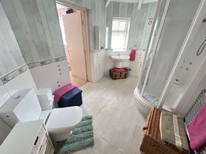 Photo 8- click for photo gallery